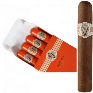 AVO XO Intermezzo Tubos Robusto 4 Ct. Box 5.50X50