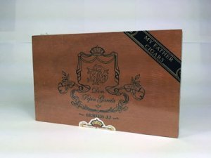 Don Pepin Garcia Cigars Series JJ Salomones 5 Ct. Box