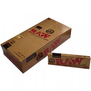 RAW Classic Rolling Papers 1 1/4 24 per box